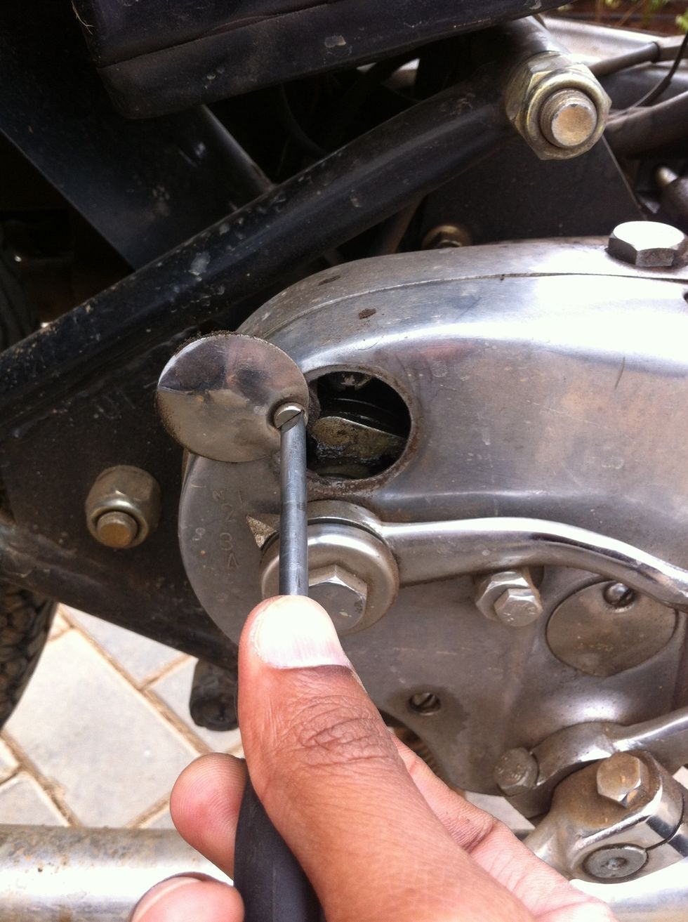 Tighten by rotating clockwise