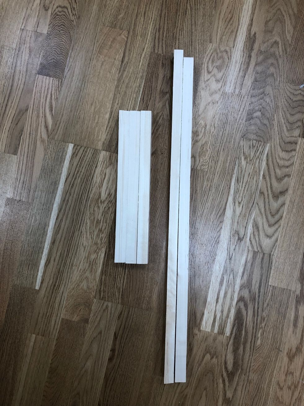 Till ryggen beh\u00f6ver du 2x730 & 3x350 bitarna. Se till att de \u00e4r exakt lika l\u00e5nga