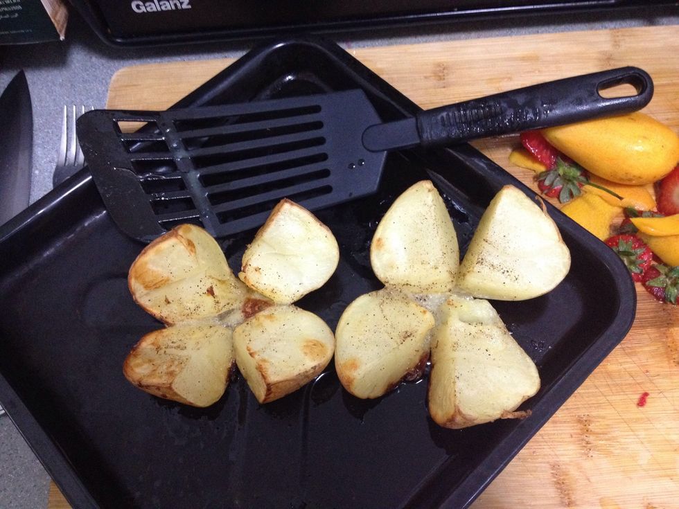 Till the edges and skin turn to golden and crispy.