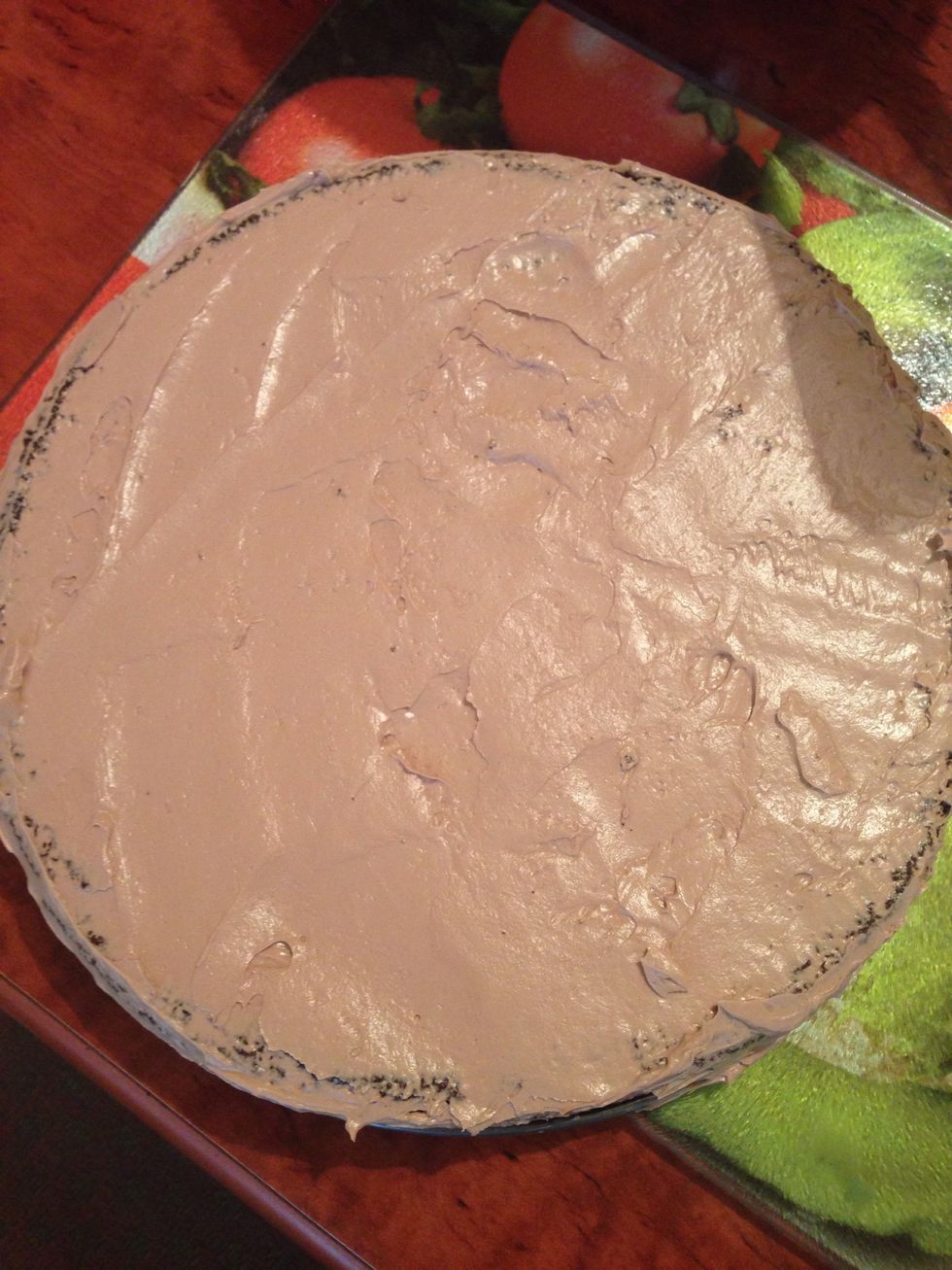 Time to assemble the cake, frost the layers with cream and put on each other