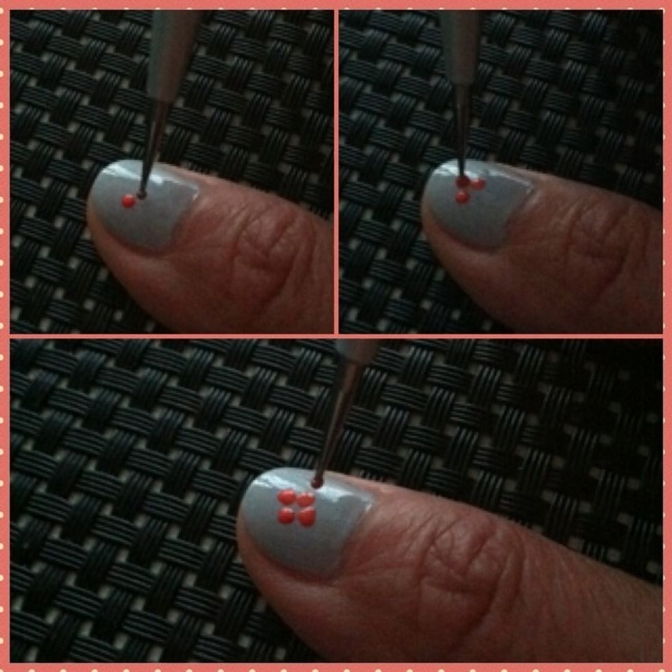Tip 4 dots on each nail. Repeat this for all your nails.