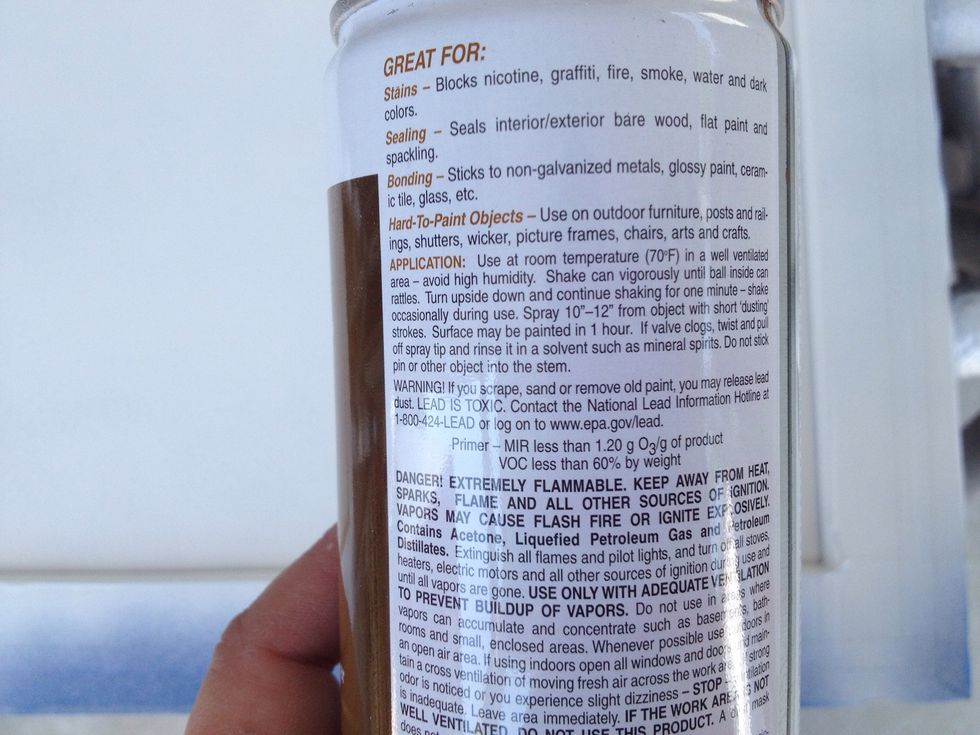 Tip: Follow the instructions, especially regarding temperature, humidity and dry/recoat times. Wear a mask.