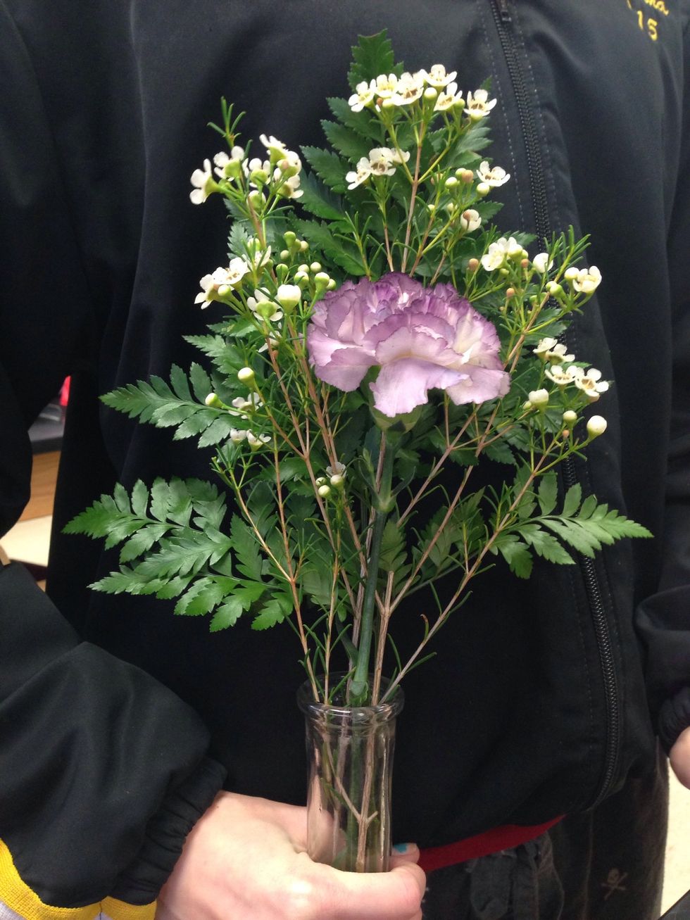 to add carnation, cut down again to desired height