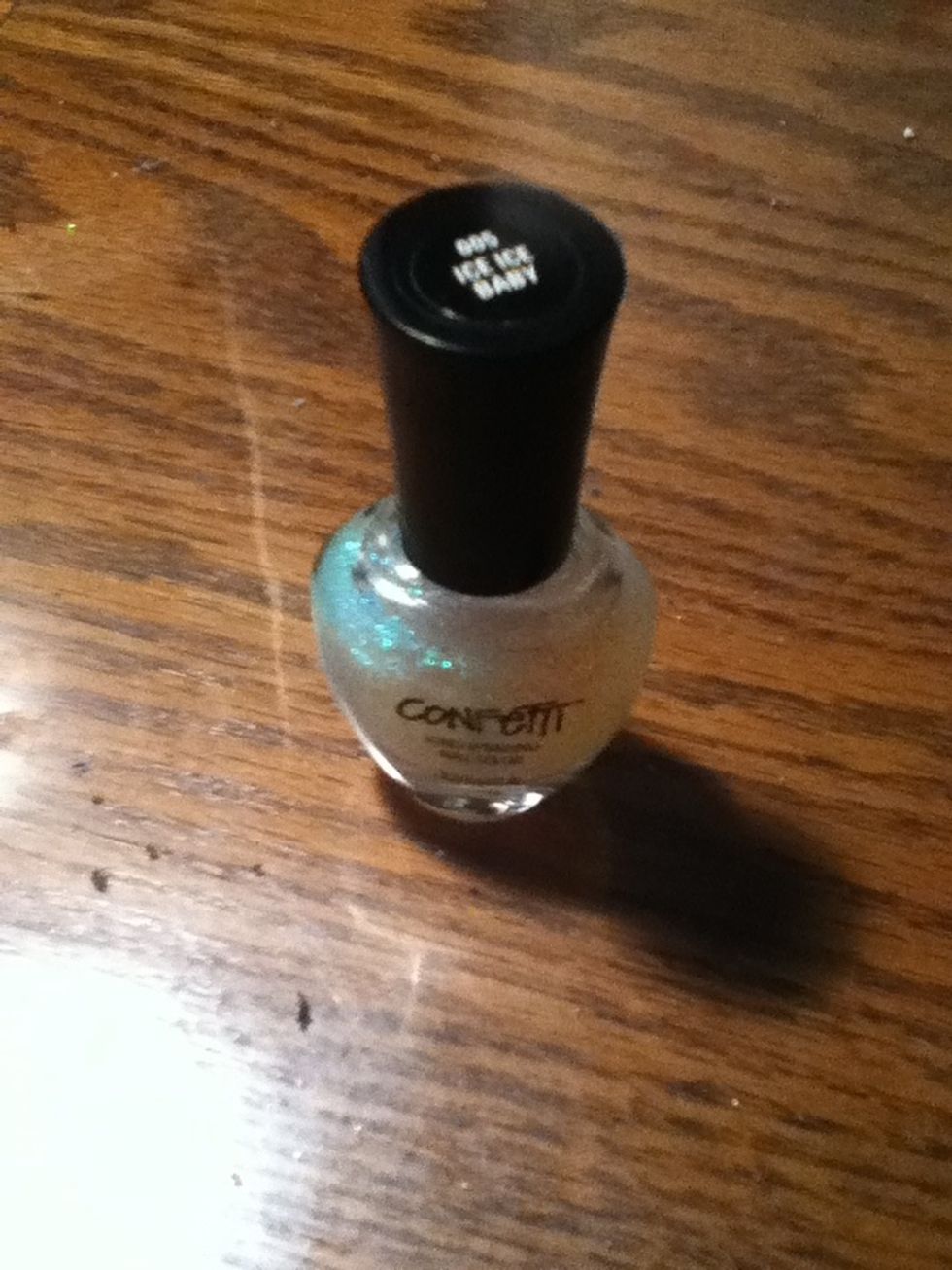 To add some shine, seal each nail with some sparkle nail polish. Make sure it dries completely.