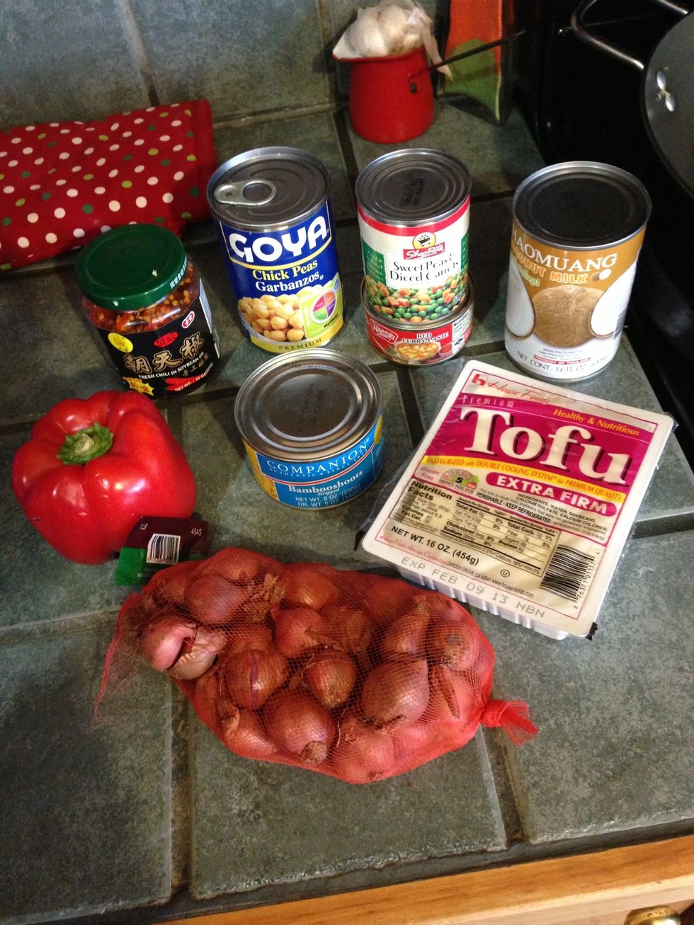 To begin, see here my scavenged lot. The first thing you should know about curry is that you can make it out of whatever you have around. You get to know what goes well and what doesn't.