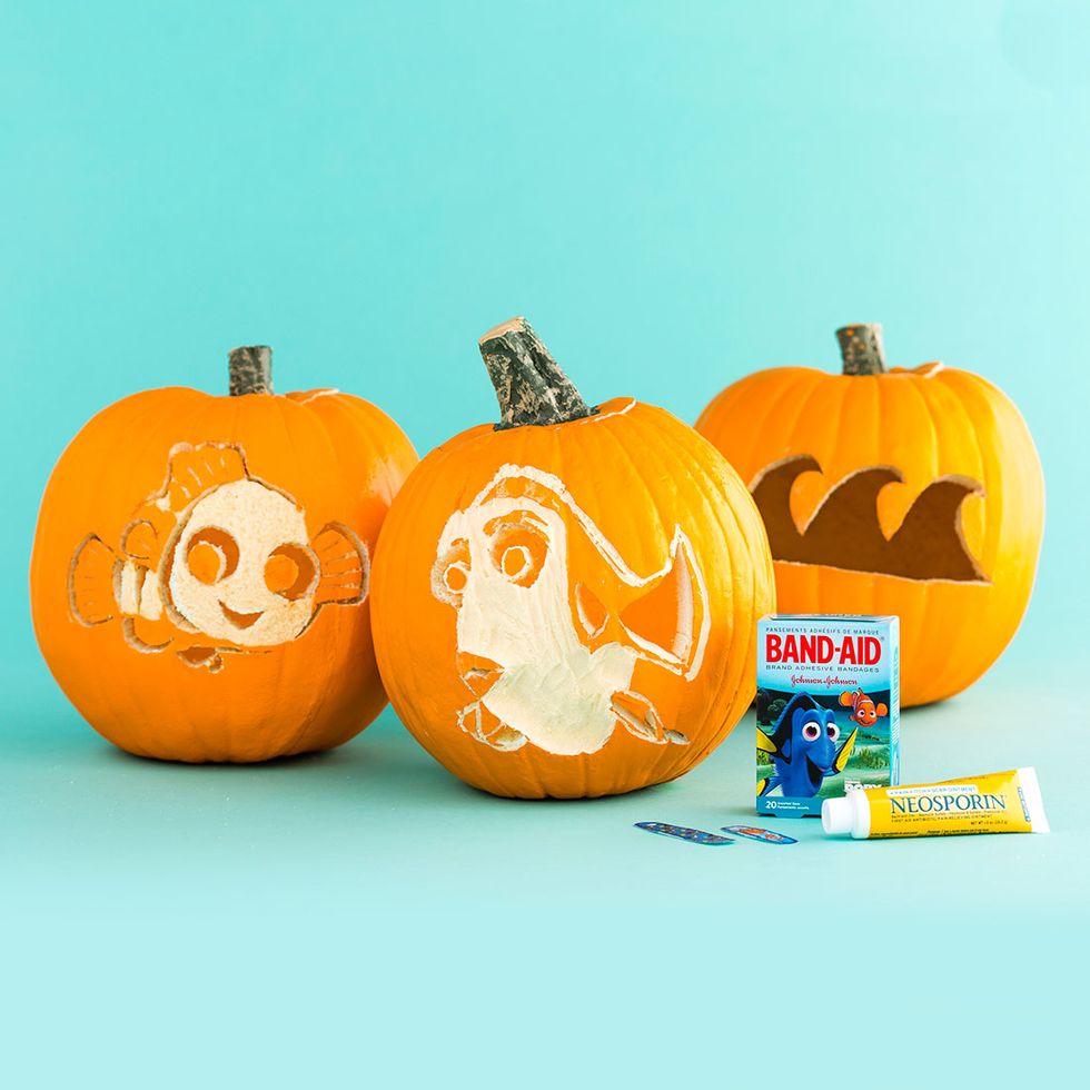 To celebrate these new bandages, we teamed up with Johnson & Johnson Consumer Inc. to carve Finding Dory-themed pumpkins. The best part? We\u2019re using *foam* pumpkins, so you can use them every year!