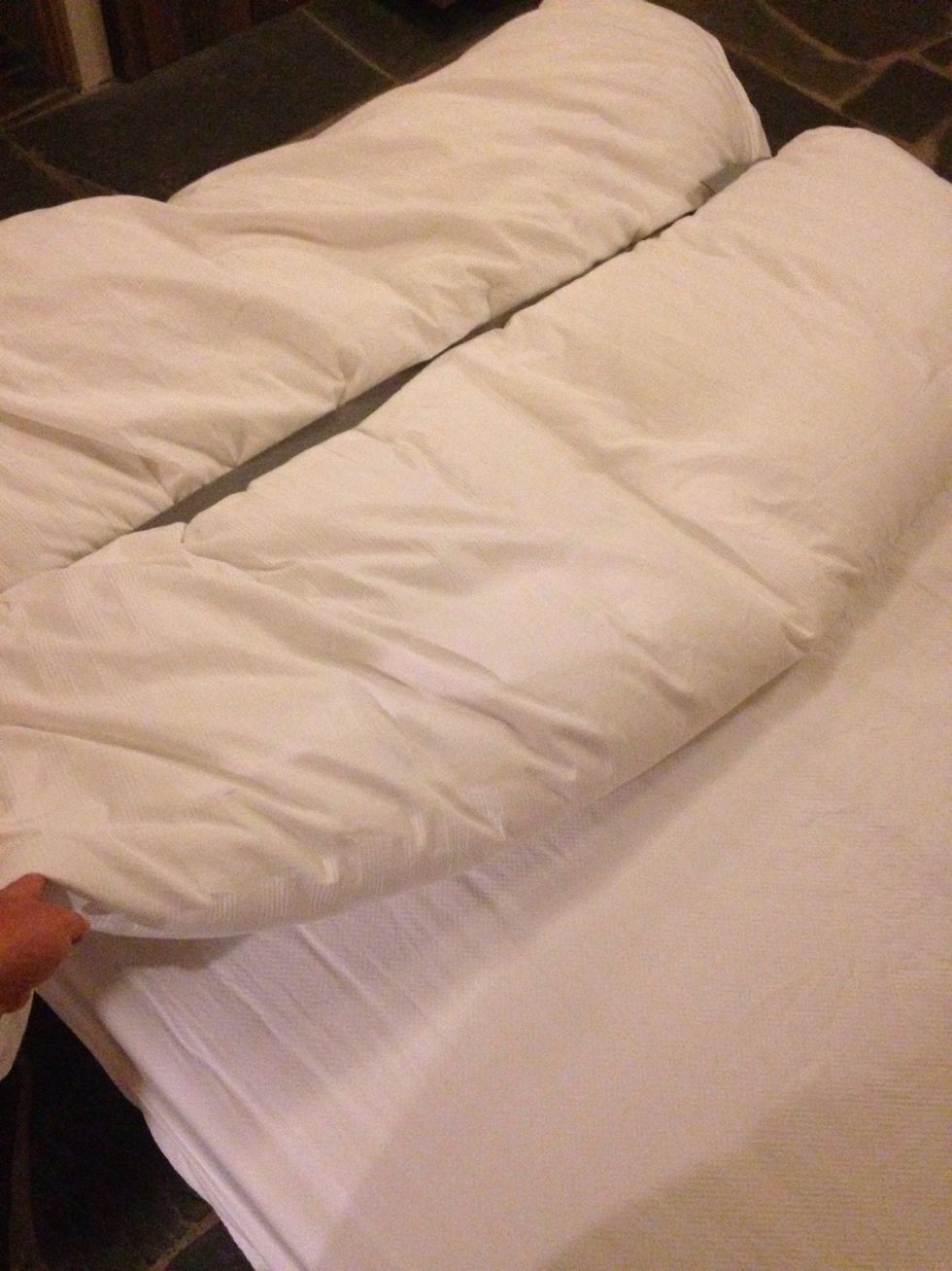 To close the bed in the morning, be sure to use the strap at the bottom end of the bed