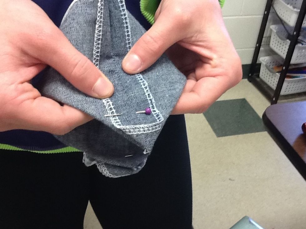 To create more shape to the bag, open up the side seam and fold the bag in such a way that the the side seam lines up with the bottom fold of the bag.