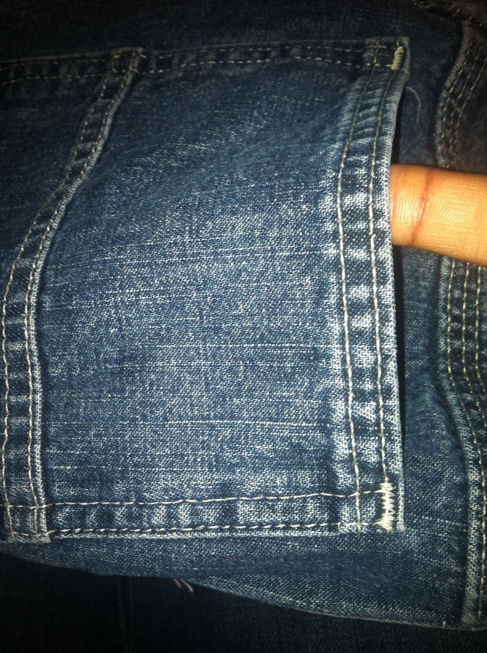 To do your pockets repeat the exact same steps, but just do the top layer so you butt isn't showing.