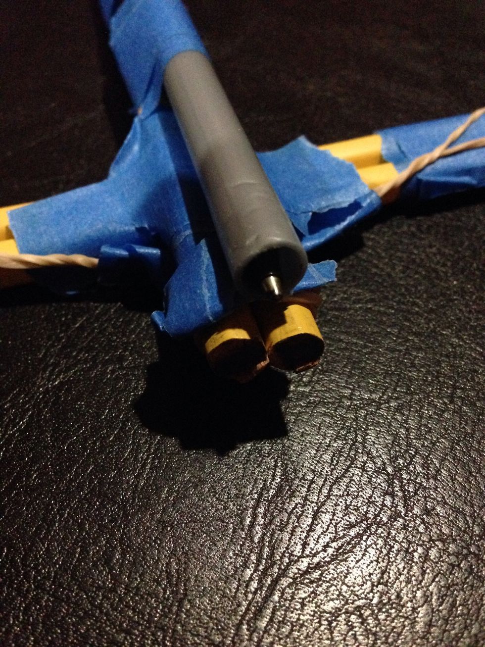 To finnaly shoot, first check to make sure your projectile is snug inside the barrel, if it's too loose it won't shoot straight. If it's too large for the barrel it will get stuck.