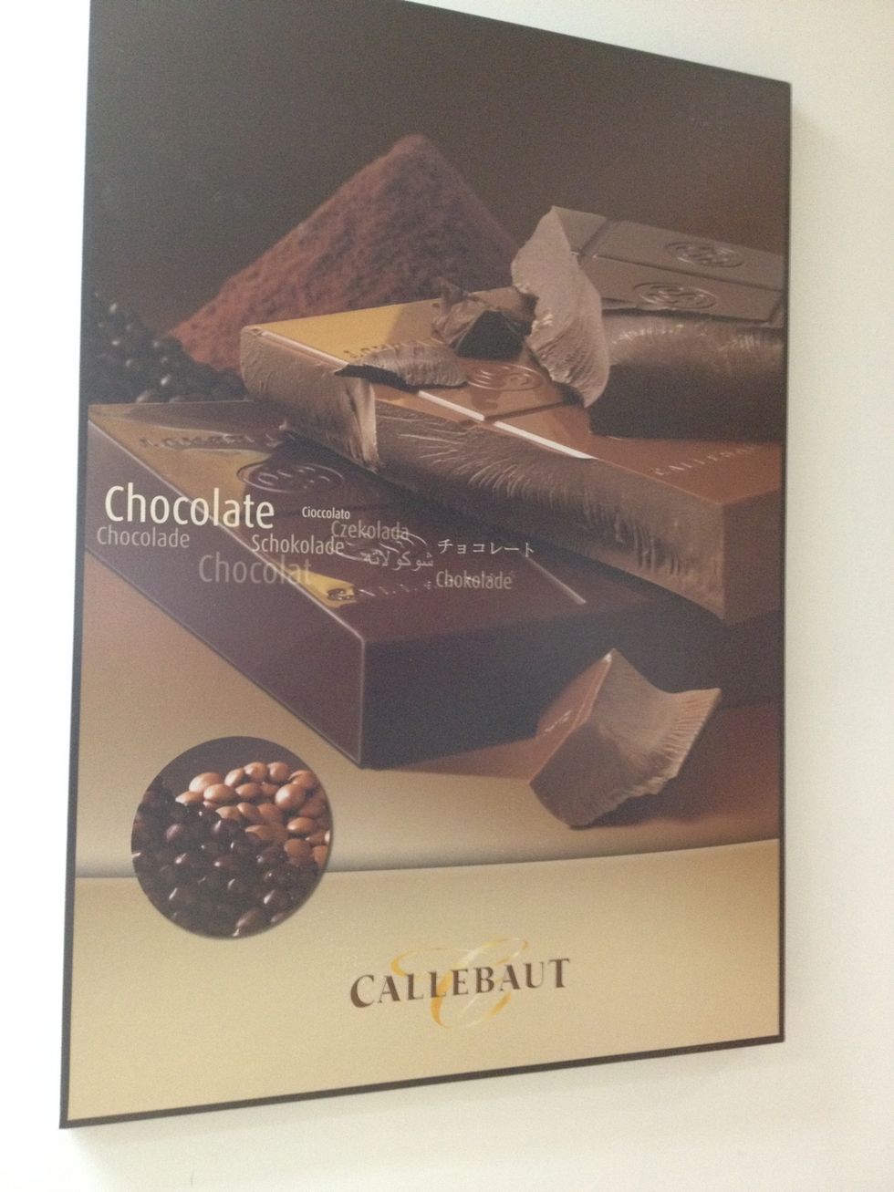 To get the best chocolate dessert, to me, is by using good quality chocolate. In this case, I'm using Callebaut. Ghiradhelli is good too.