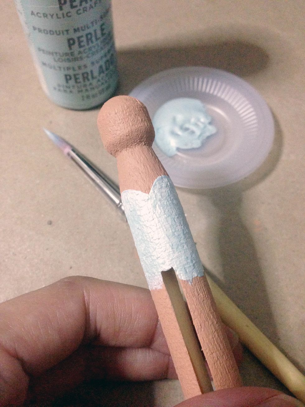 To give the corset some colour, coat over the white paint with some Jet Stream paint... Apply 2 coats so that the colour will show up more...