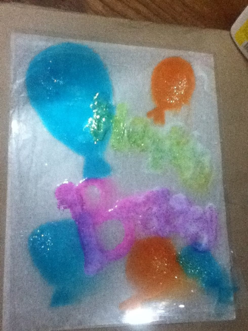 To Have better results with glitter you could add it when the final cap of glue has dried.