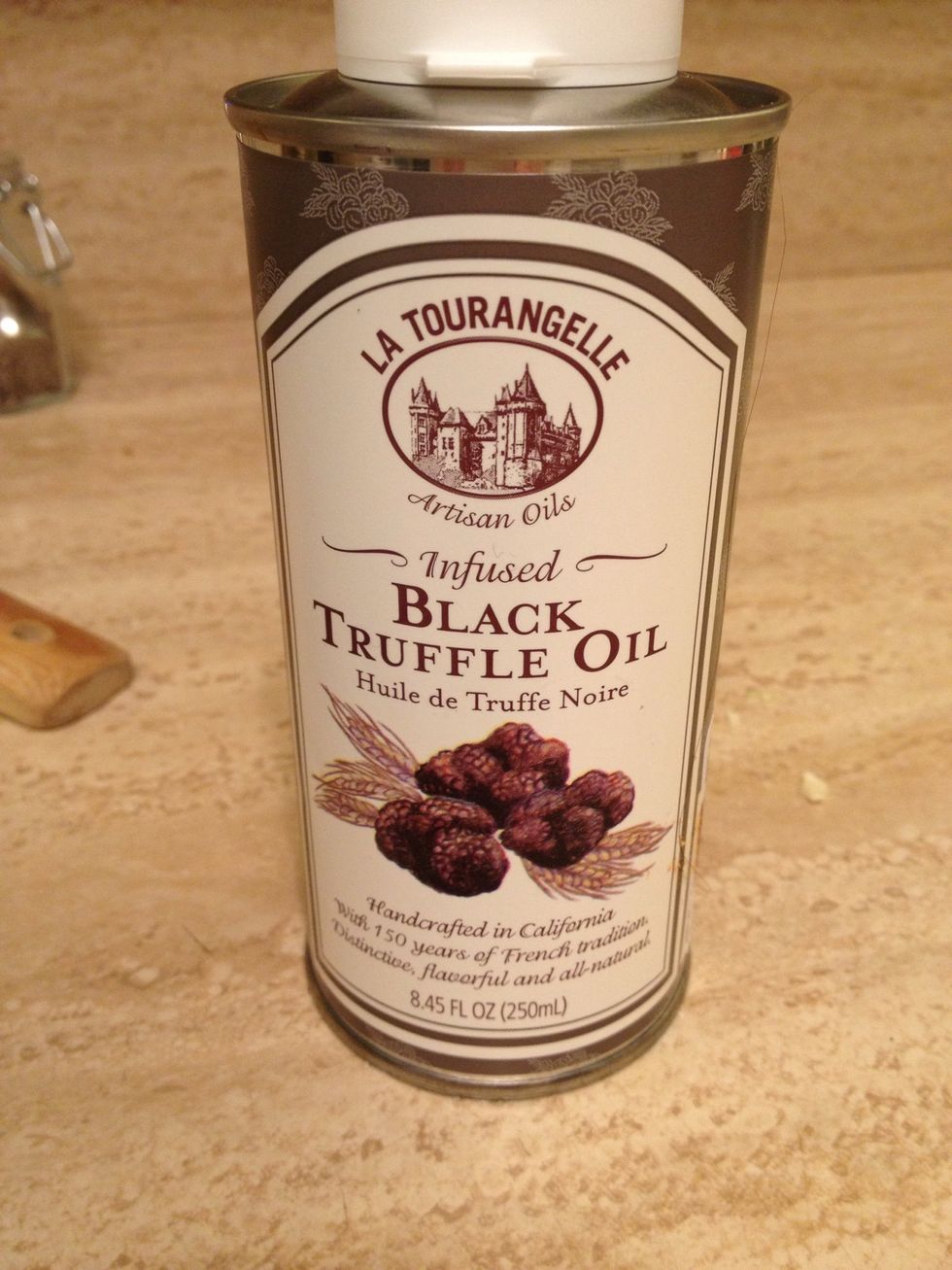 To make it extra fancy, I added a drizzle of black truffle oil.