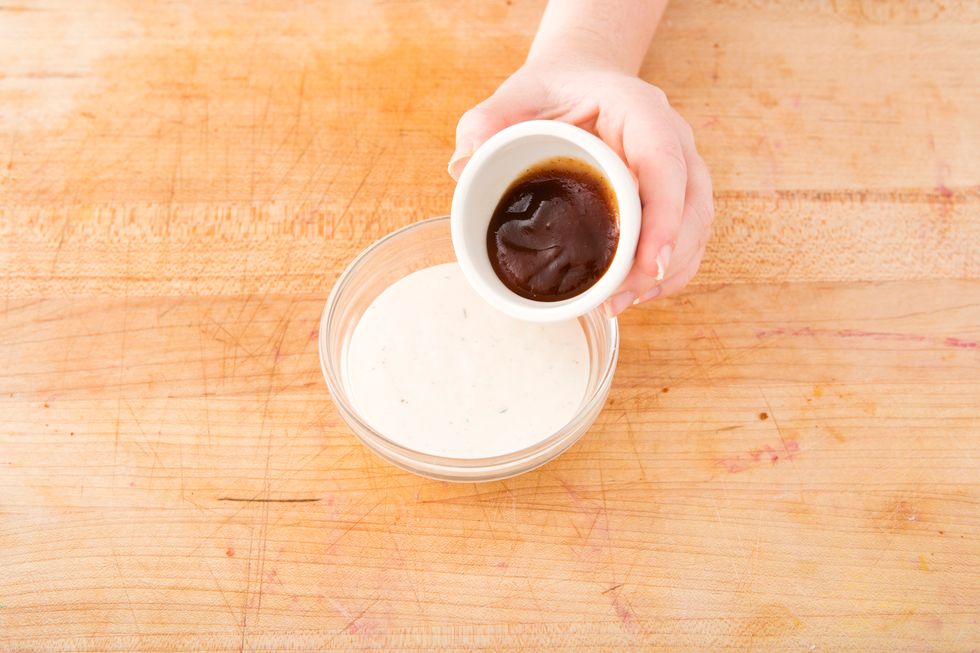 To make the sauce, combine ranch dressing and barbecue sauce.