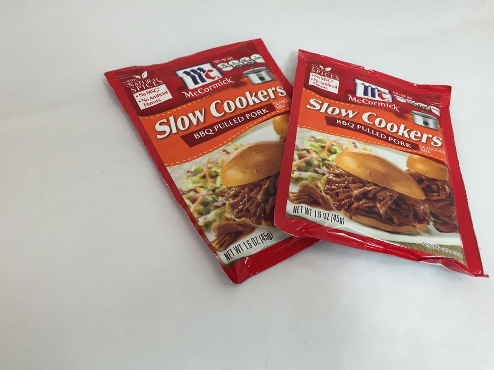 To make this recipe super simple, I used these two packets for a dry rub. Of course any dry rub you choose will work.