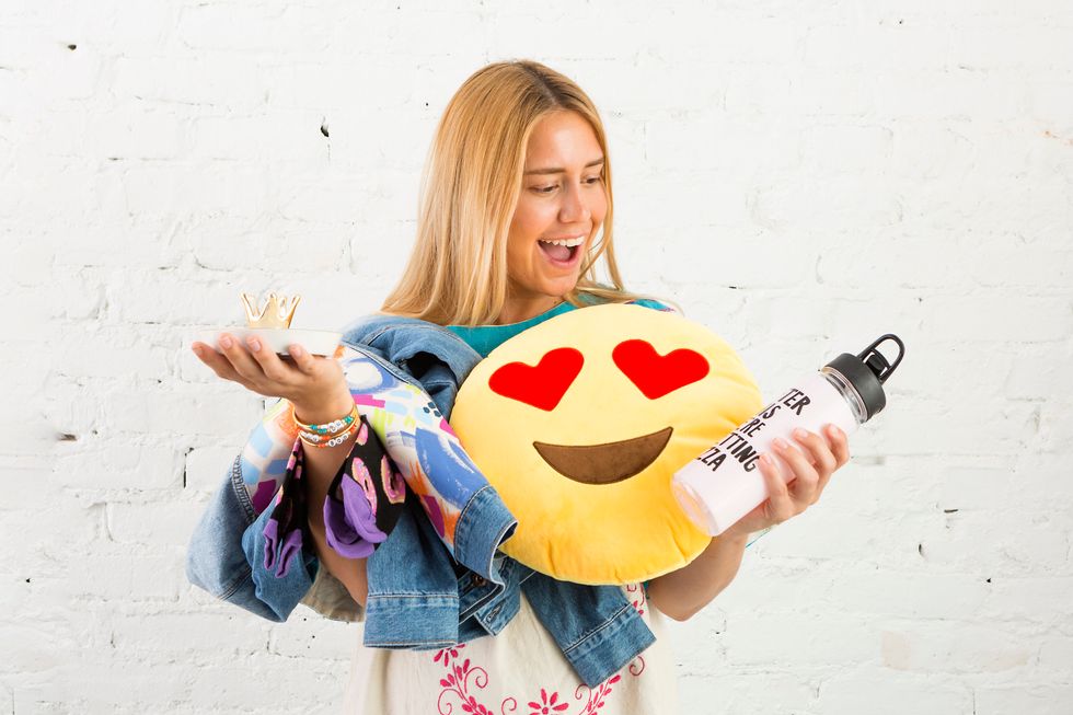 To see more of what we put into our bestie care package, click here: http://go.brit.co/26XMe3m