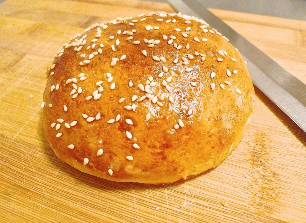 To serve the burgers, get some fresh homemade hamburger buns. Please access https://snapguide.com/guides/bake-fresh-homemade-hamburger-and-hot-dog-buns for details on how to make this super bun.