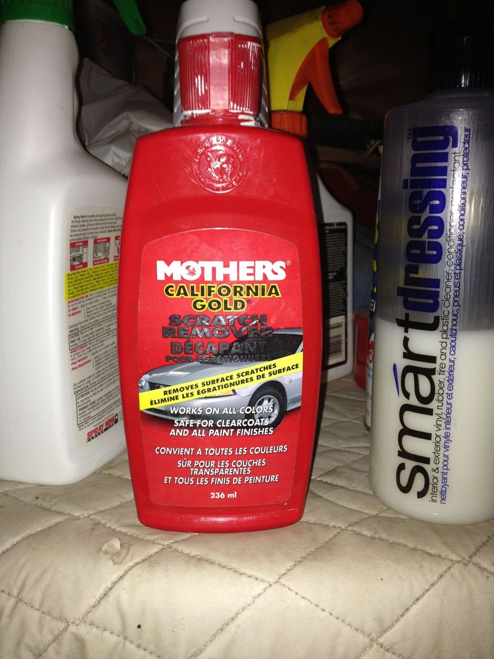 To start waxing your vehicle put it in a shaded area. Apply the Scratch Remover on the scratch and buff it off in a circular motion