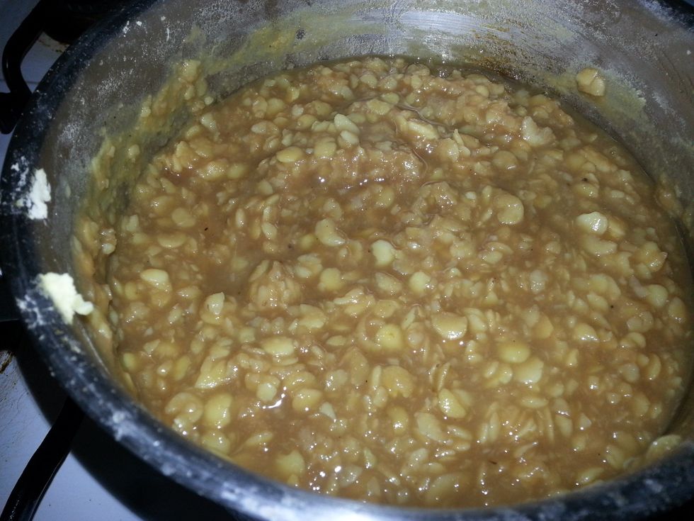 To this, add the powdered cardamom and cumin-dry ginger mixture. Let this simmer for about 2-3 mins