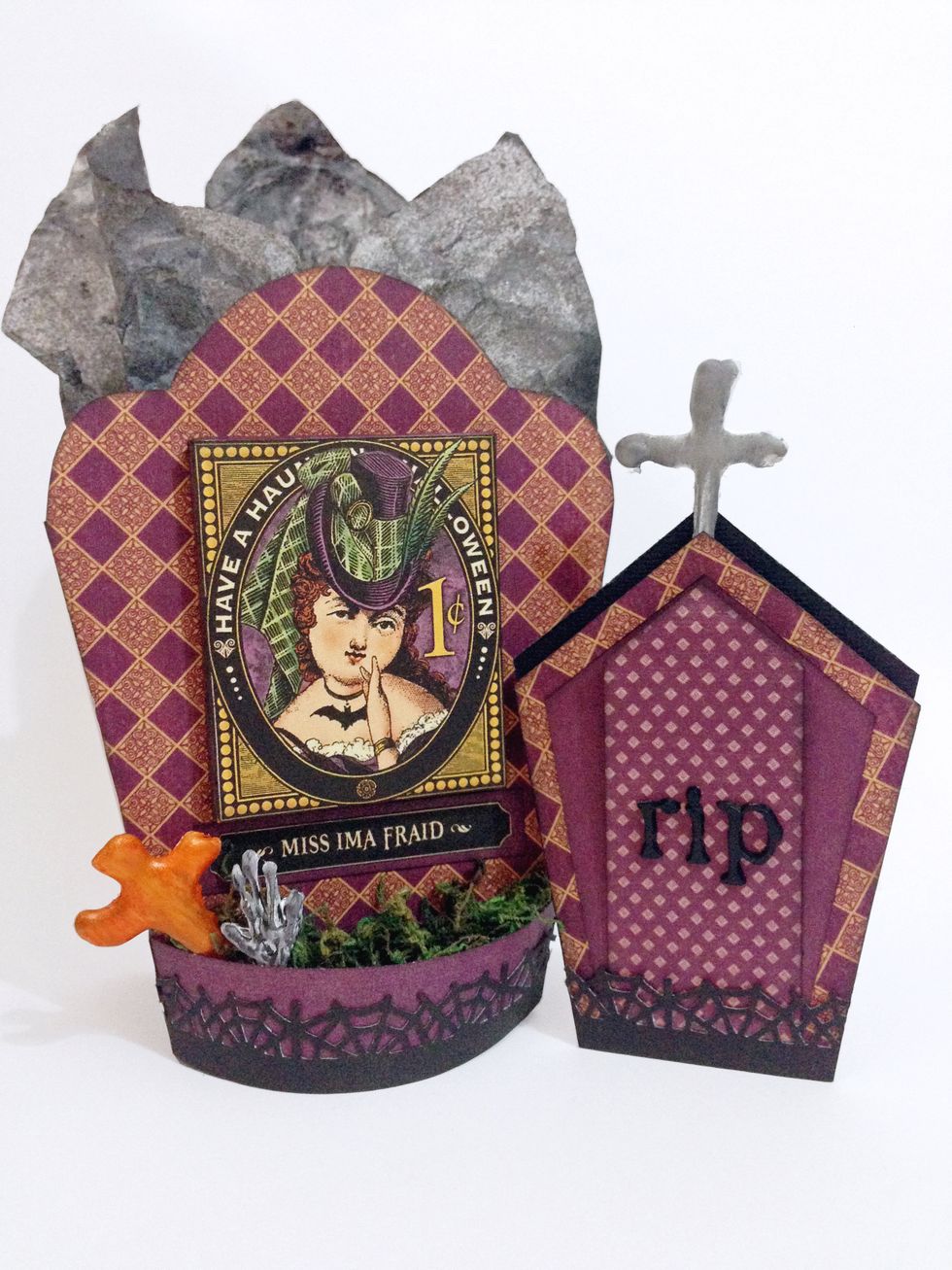 Tomb Party giftset for Miss Ima Fraid...