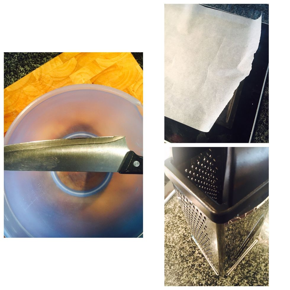 Tools: bowl, knife, chopping board, mandoline/grater with mandoline, baking tray, baking paper.