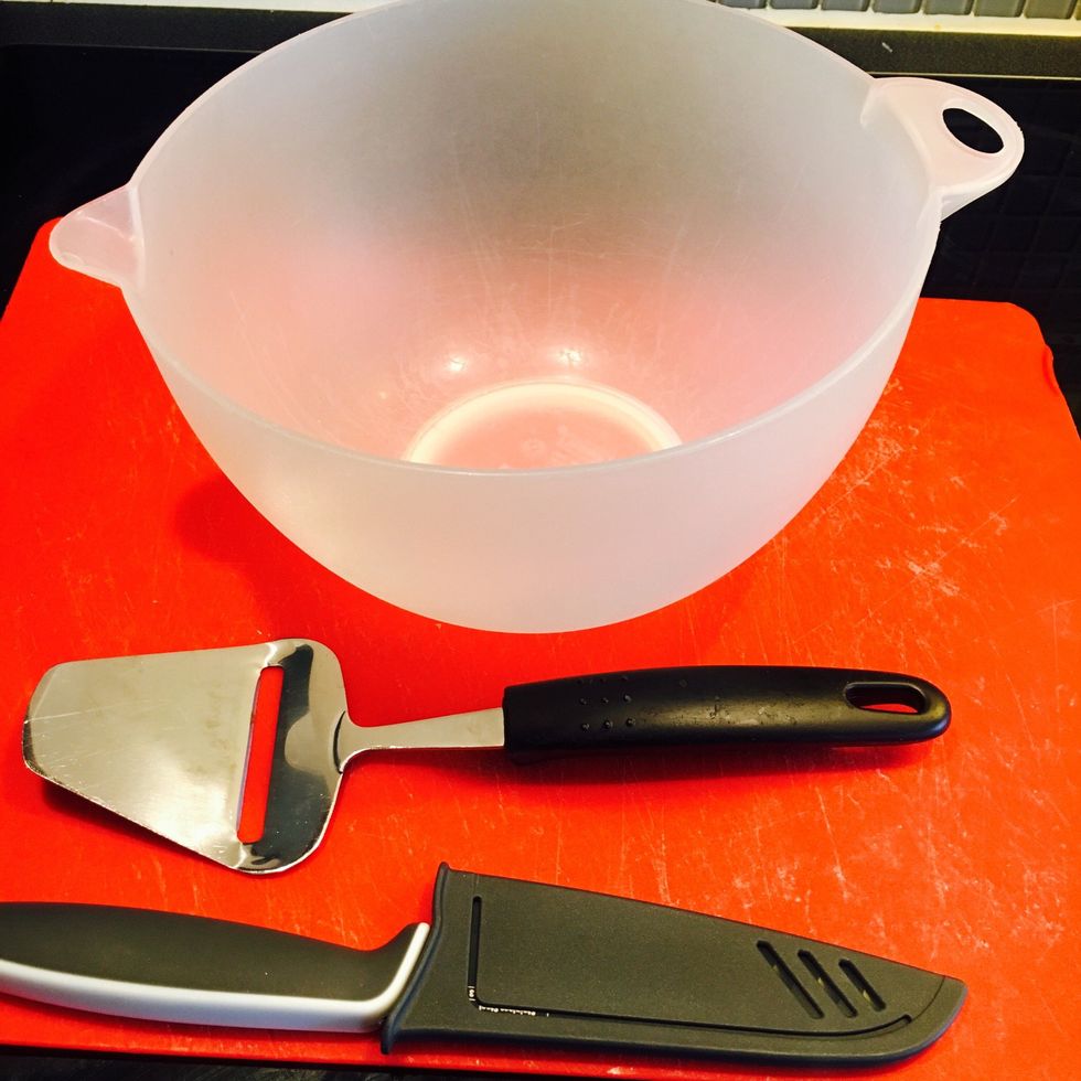 Tools: chopping board, knife, cheese slicer/mandoline, bowl, tablespoon