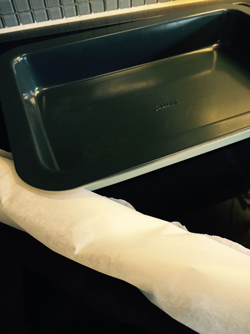 Tools cont: Oven proff tray/baking tray, brown greaseproof paper