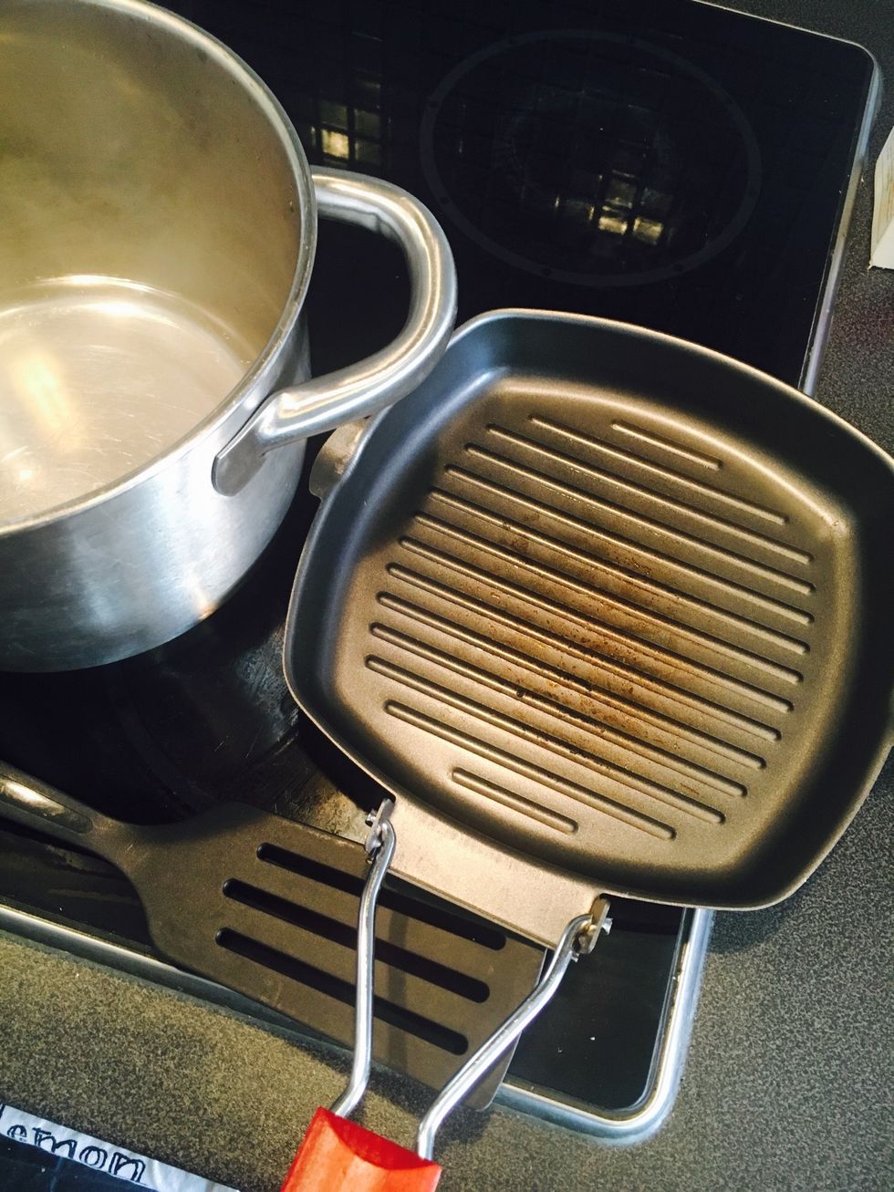 Tools: griddle pan, casserole, spatula
