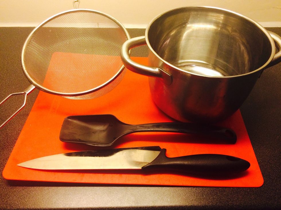 Tools: knife, chopping board, spatula/ladle, drain, casserole