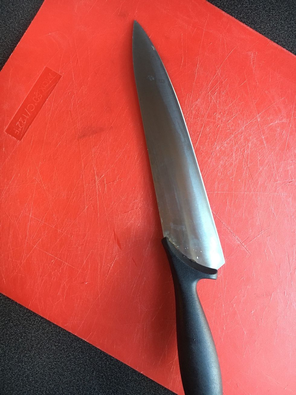 Tools: knife, chopping board