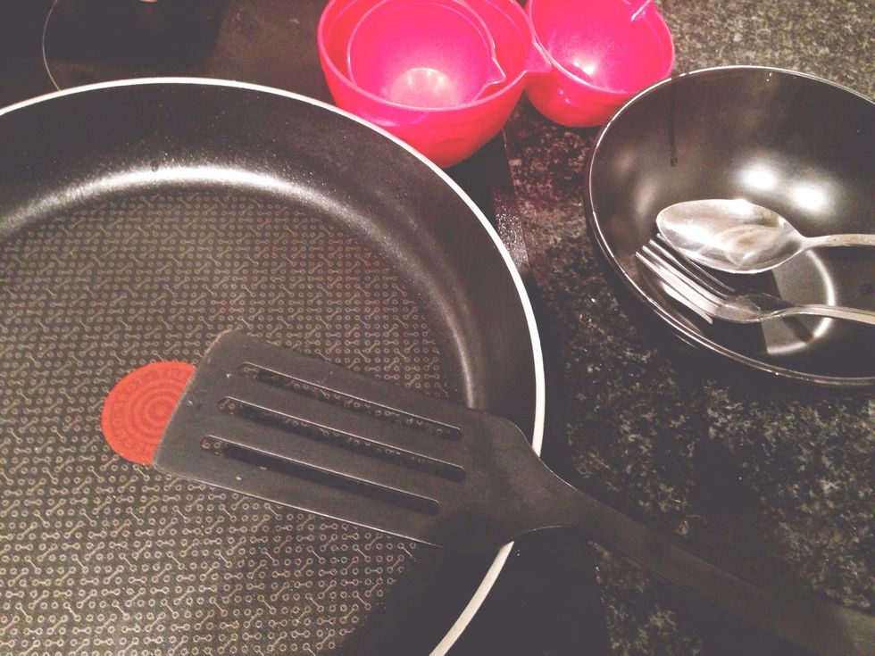Tools: non-stick pan, measuring cups, bowl, tablespoon, fork, spatula