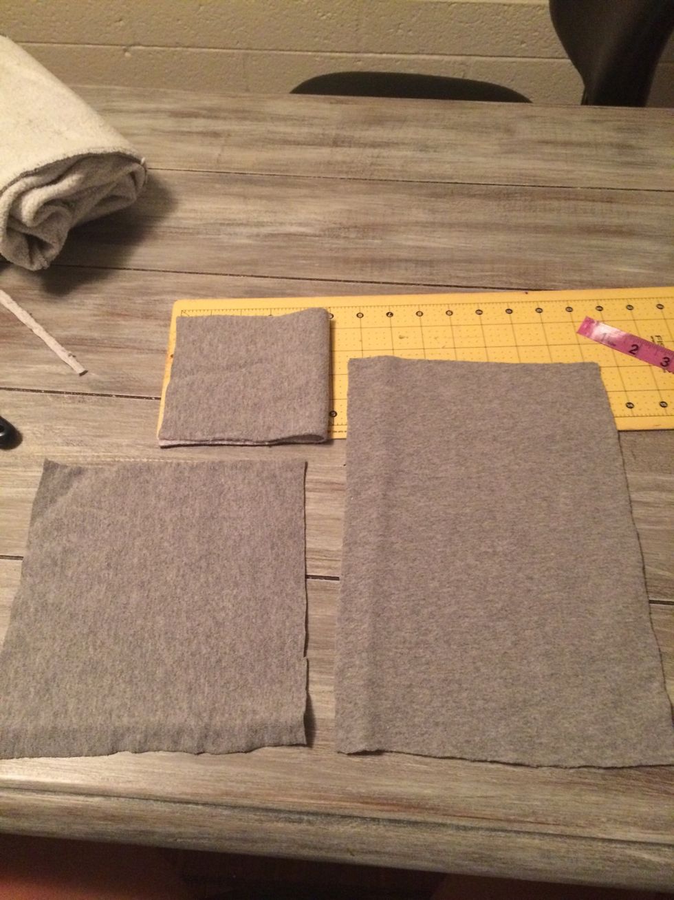 Top piece will be length of dog back by 55% of chest width. Bottom will be length of belly with 45% of chest width. Plus a piece the length of dog neck, folded in half & cut to make a square.