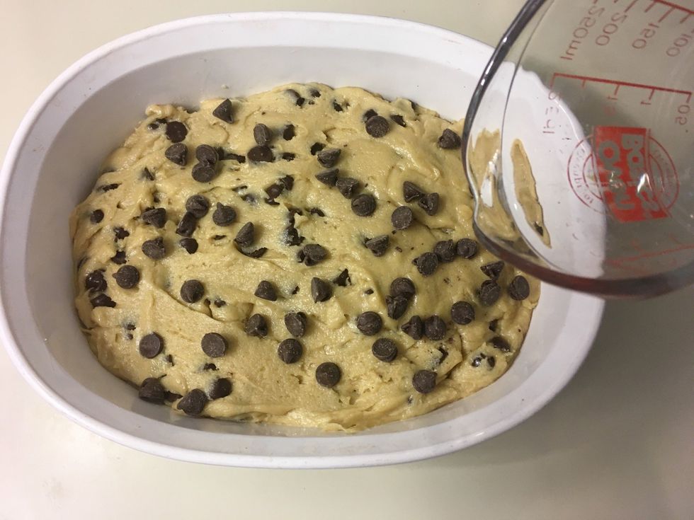 Top the dish 1/2 cup of chocolate chips.