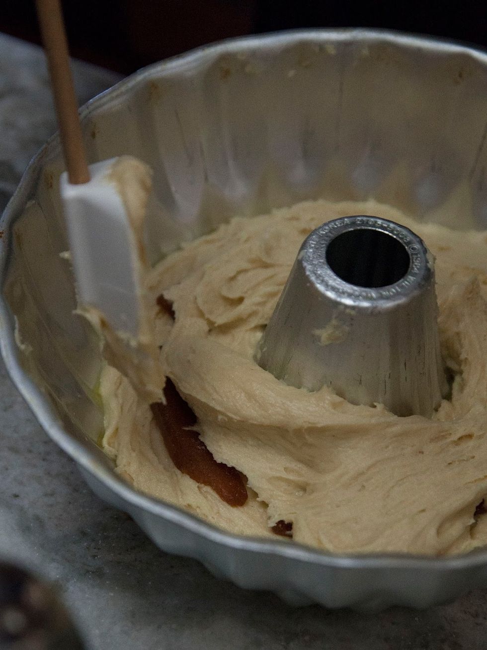 Top the guava strips with the remaining batter.