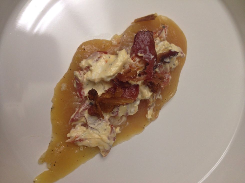 Top with bacon crumbles.