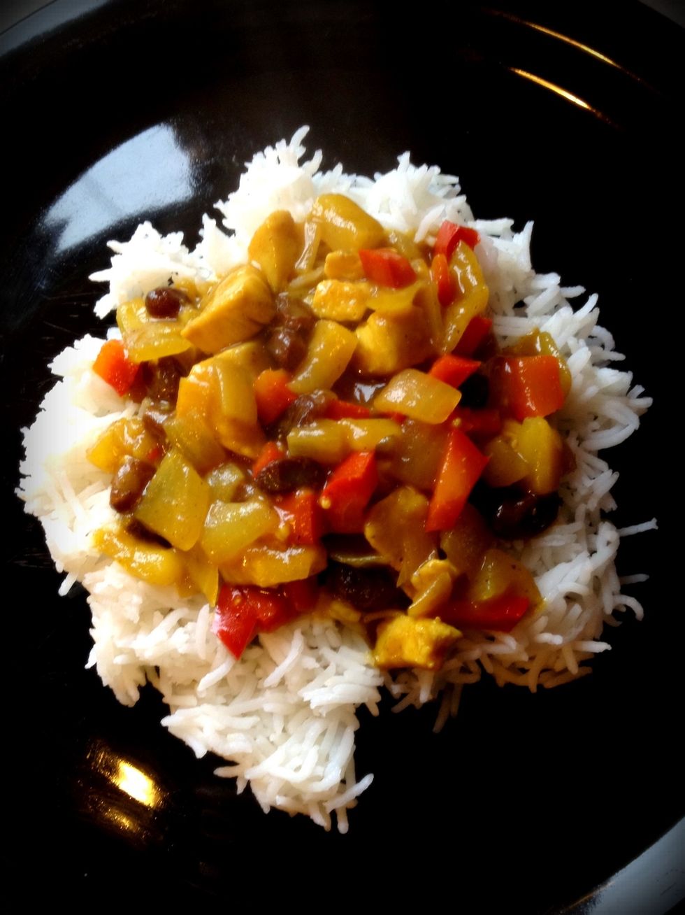 Top with sour cream, mango chutney or whatever you like on your curry.