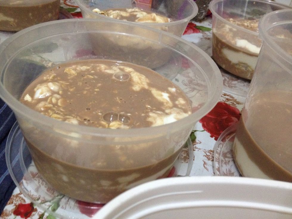 Topup with milk/chocolate drink till 2/3 of the container. If use plain milk, you can add honey or jams to sweeten a lil