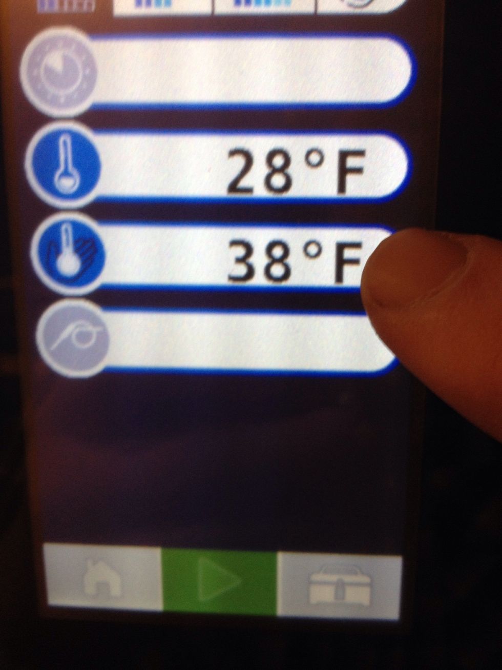Touch the hold temperature to modify it.