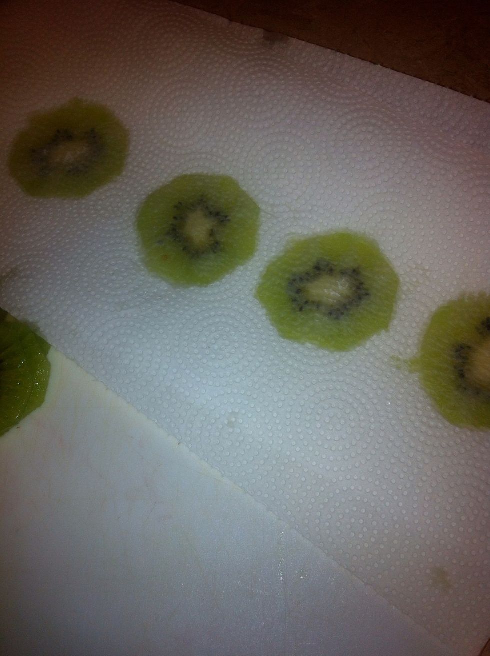 Towel dry the fruit really well or pizza will turn soggy.