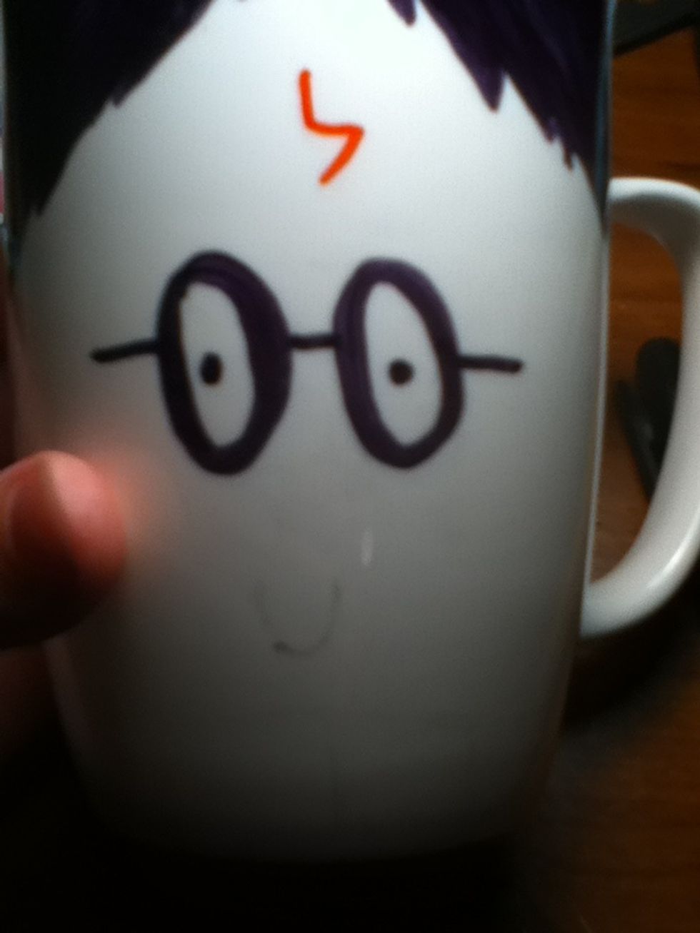 Trace glasses. My personal preference was thick glasses, but you can go thin