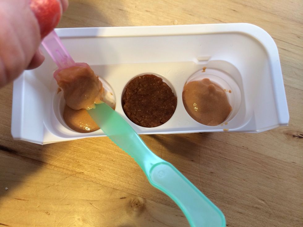 Transport Mixture Equally between the 2 end circular compartments of Burger/ Bread Mold Tray