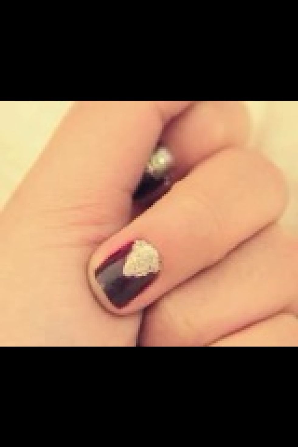 Triangle shine Design :) You need a dark color choose the one that you like, golden color and golden glitter and tape