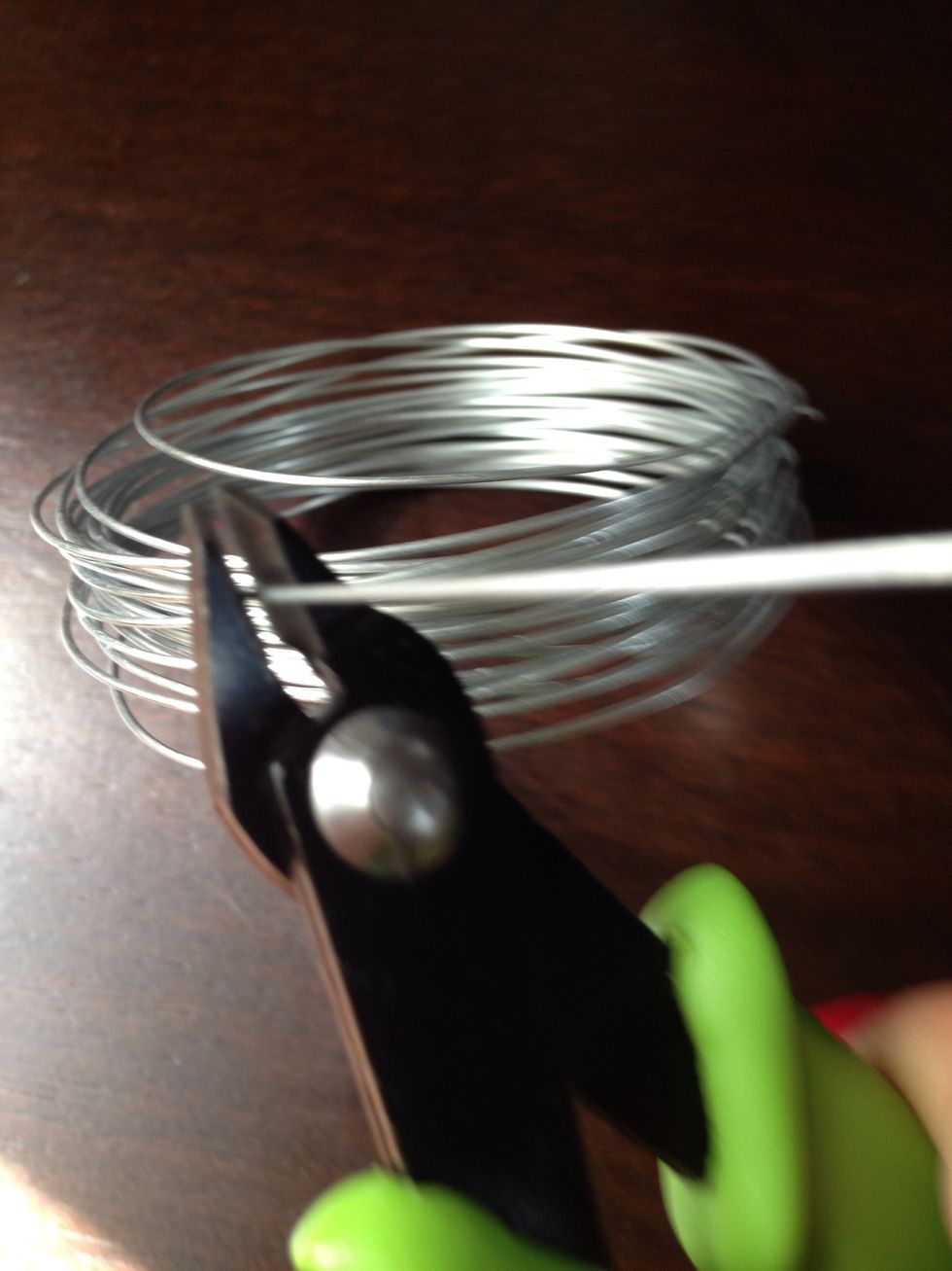 Trim off about 10 inches of wire with your flush cutters (they make smooth cuts and not scratchy)