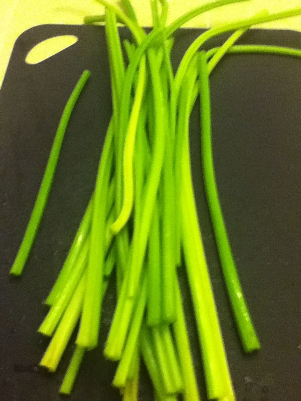 Trim the celery so that you only have nice, firm stalks.  I normally try to use all parts of a veggie, but unless you are making soup stock, the leaves are bitter and unkind to normal tastebuds.