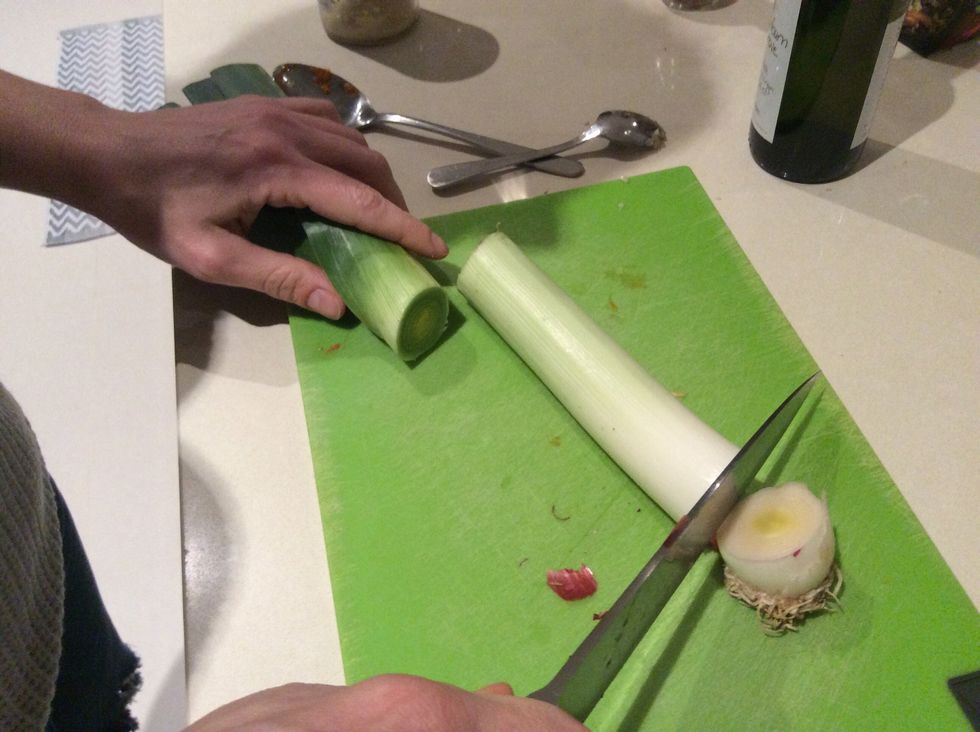 Trim the ends of the leek