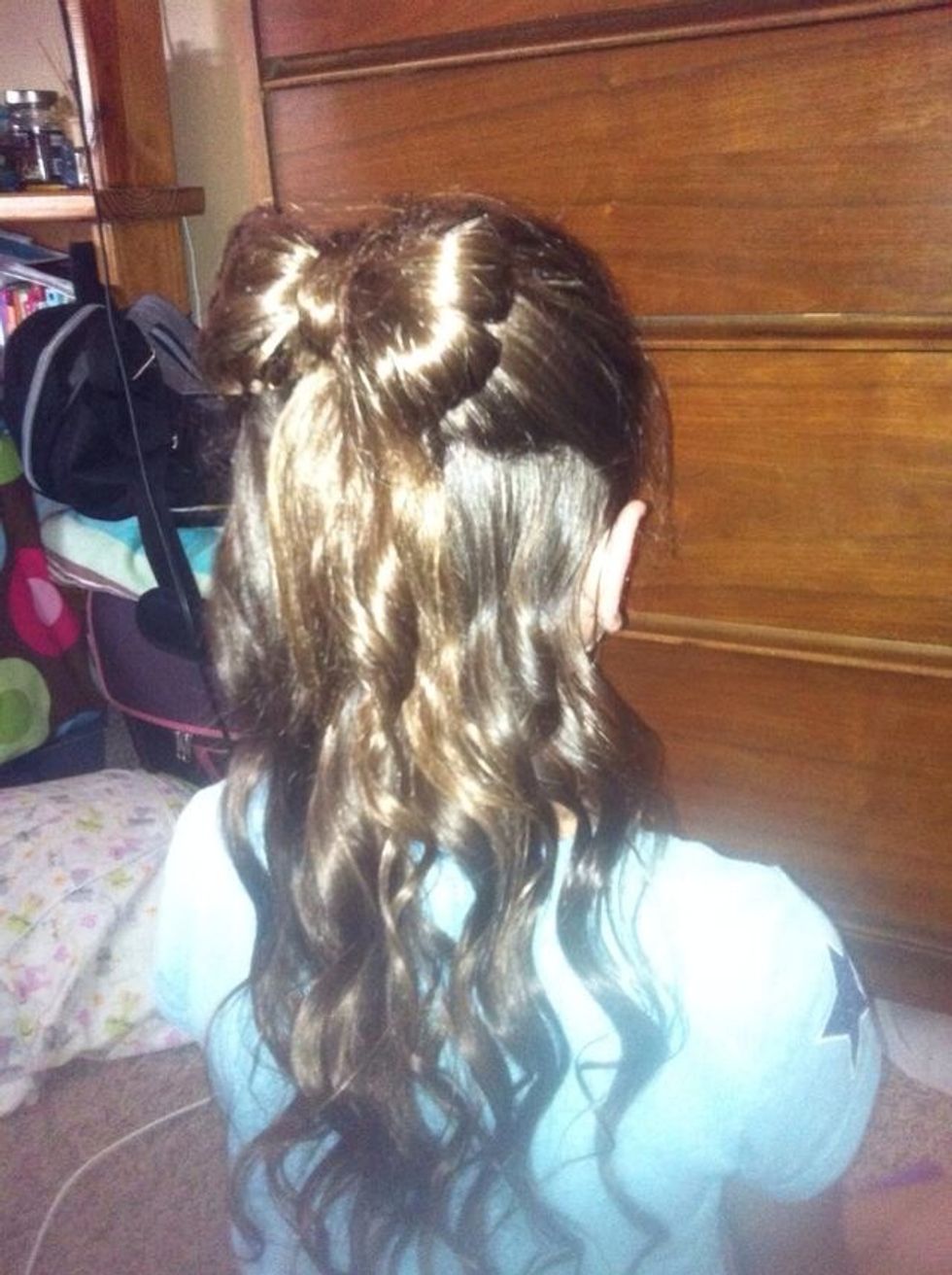 try different hair styles! i am sorry Alyssa Kristine that i took this picture but i give all credit to her! i hope you don't mind \ud83d\ude22\ud83d\ude2d\ud83d\ude13\ud83d\ude29.