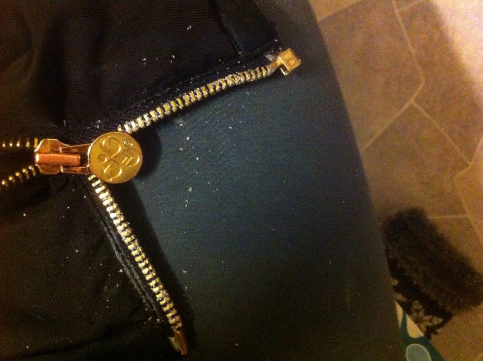 Try to zip the zipper down \ud83d\udc47