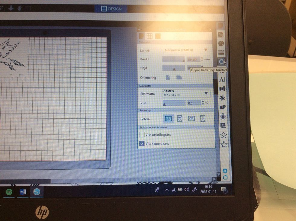 Tryck p\u00e5 knappen som ser ut som en fj\u00e4ril, \u00f6ppna kalkylerings f\u00f6nstret.