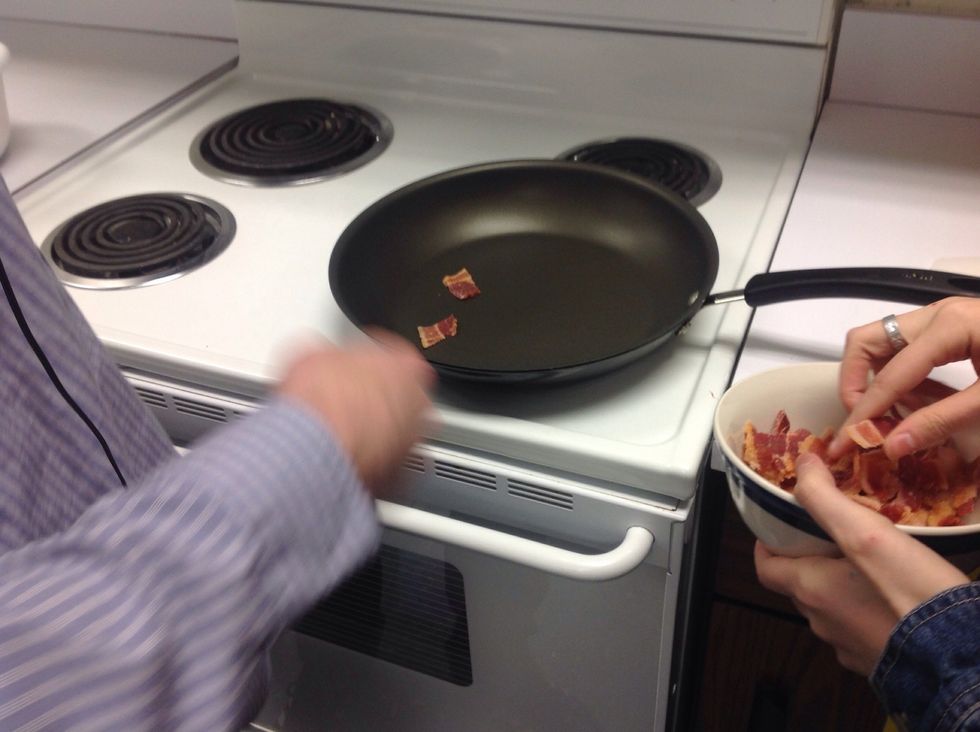 Tu mettras le bacon sur une po\u00eale.